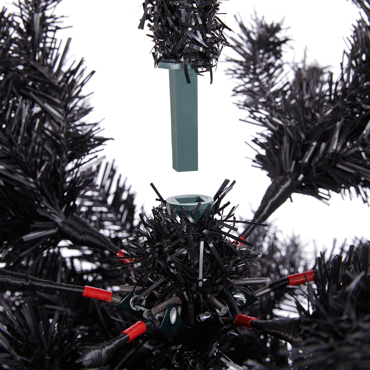 Yaheetech 4.5ft Artificial Christmas Tree, Realistic Premium Spruce Hinged Full Christmas Tree with 320 Branch Tips Holiday Xmas Tree W/Metal Hinges & Foldable Base for Home Party Office Decoration